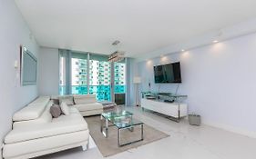 Two Bed Beach Condo At Sian Miami